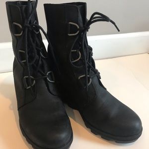 Joan of Arctic wedge II